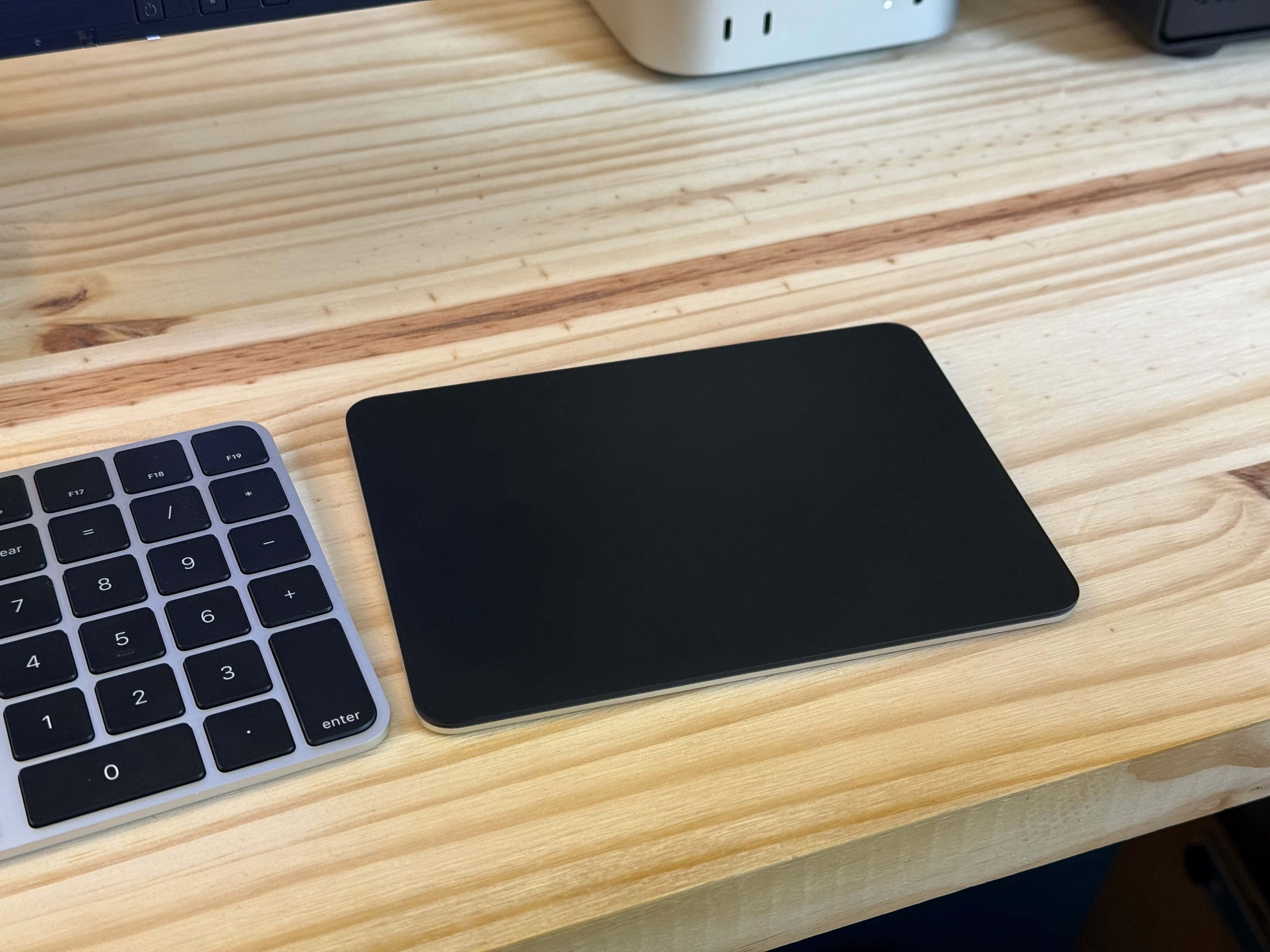 Apple Magic Trackpad - Black Multi-Touch Surface Detaliu 1