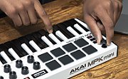 AKAI MPK Mini MK3 Control keyboard Pad controller MIDI USB Black, White_1