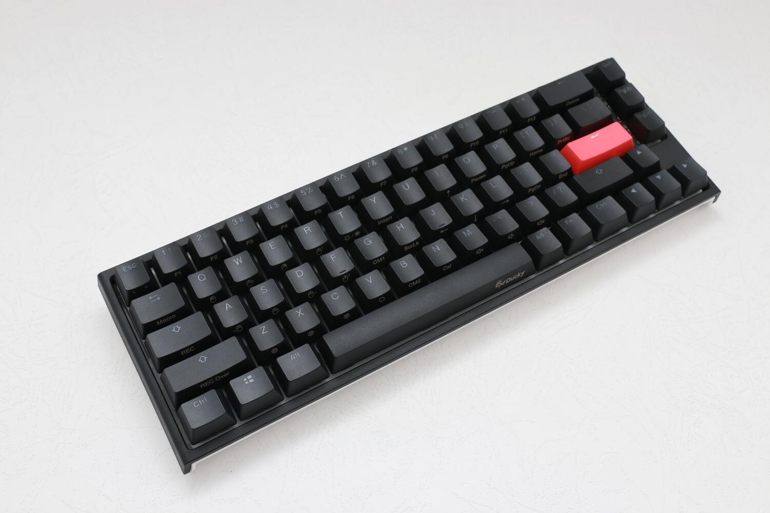 One 2 SF RGB, Cherry Silent Red_5