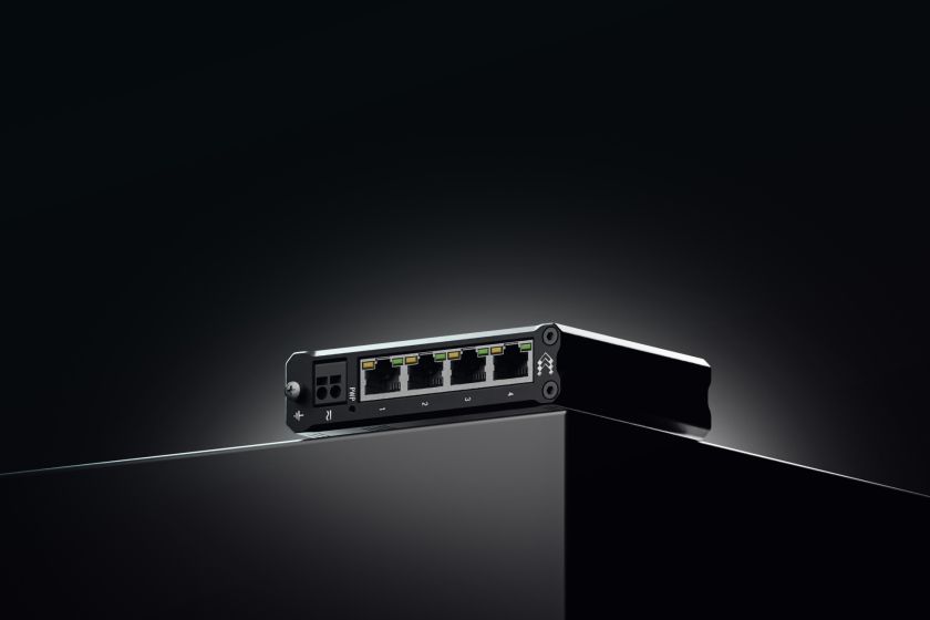 Teltonika TSW304 Gigabit Switch with DIN Rail_2