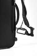 XD DESIGN ANTI-THEFT BACKPACK / BRIEFCASE BOBBY BIZZ 2.0 GREY P/N: P705.922_15