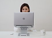 POUT Eyes3 Lift - Aluminium telescopic laptop stand  silver grey_8