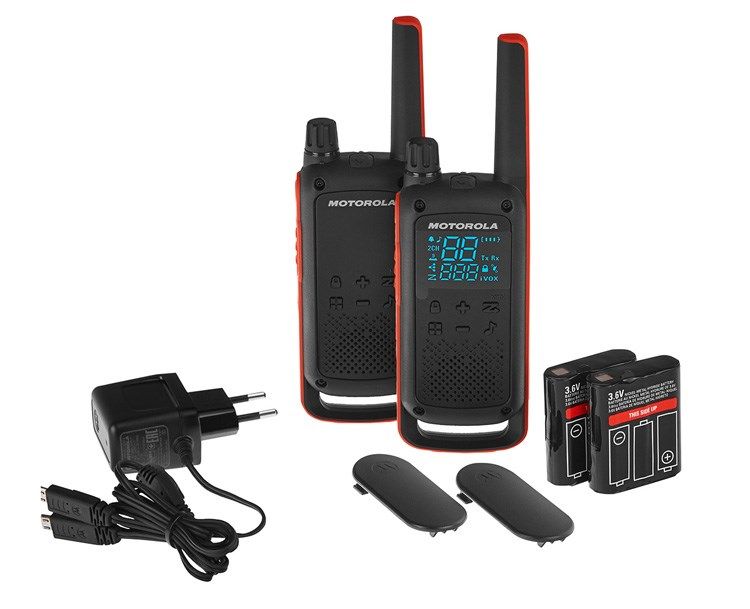 Motorola T82 Twin Pack two-way radio 16 channels Black Orange_2