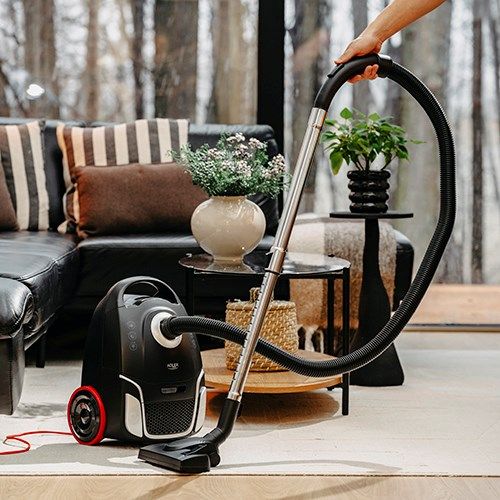 Adler Bag Vacuum Cleaner Allergy-friendly Classic | AD 7054 | Bagged | Power 2200 W | Dust capacity 2.6 L | Black_12