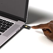 YUBICO YubiKey 5 NFC FIPS USB-SicherheitsschlÃ¼ssel USBSicherheitsschlÃ¼ssel (5060408464229)